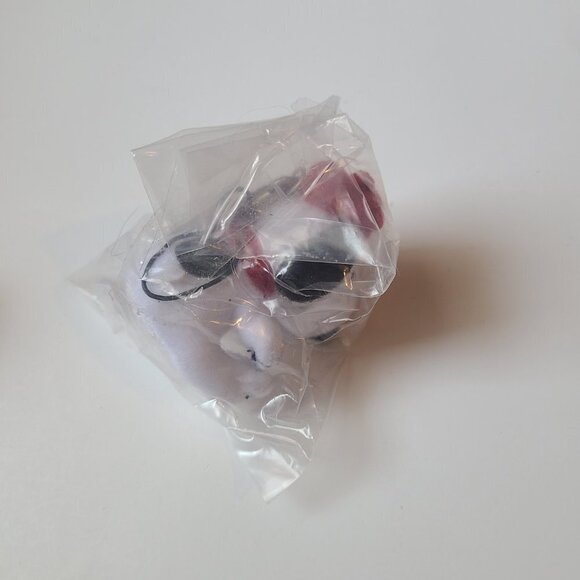 *4 for $20* Peanuts Snoopy Mini Plush Strap - Japan - Universal Studios - Picture 2 of 4